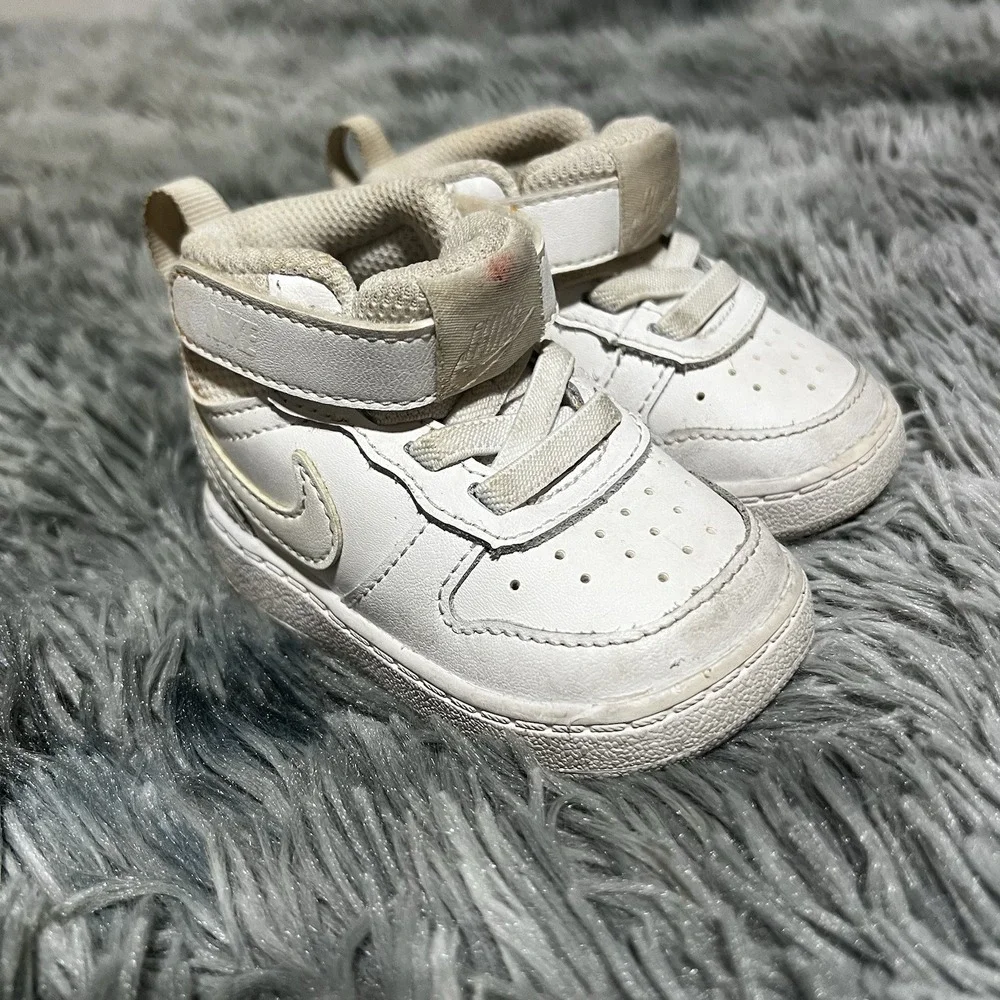 Nike Toddler Court Borough Mid 2 Sneaker White CD7784-100 Size 3C